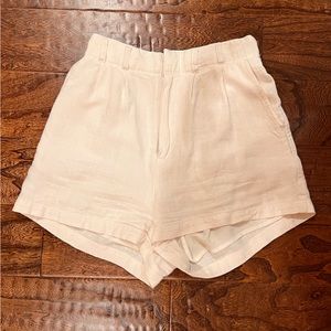 Z SUPPLY - FARRAH SHORT - WHITE PLEATED